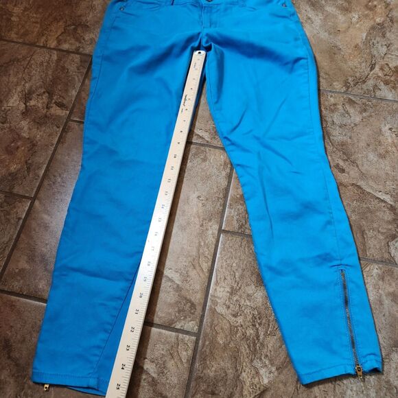 Juniors Clothing Size 7 Mixed Lot | Shorts & Pants Bundle | Pre-Owned & NWT - Picture 4 of 15